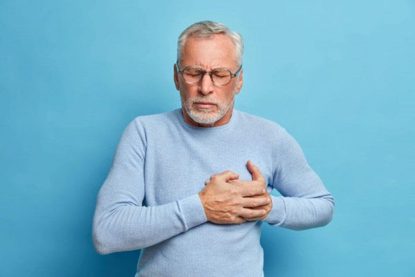 ANGIN DUDUK (ANGINA): PENYEBAB,DIAGNOSIS,PENGOBATAN